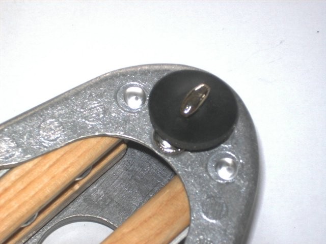 Sealing rubber for T - piece in coaming